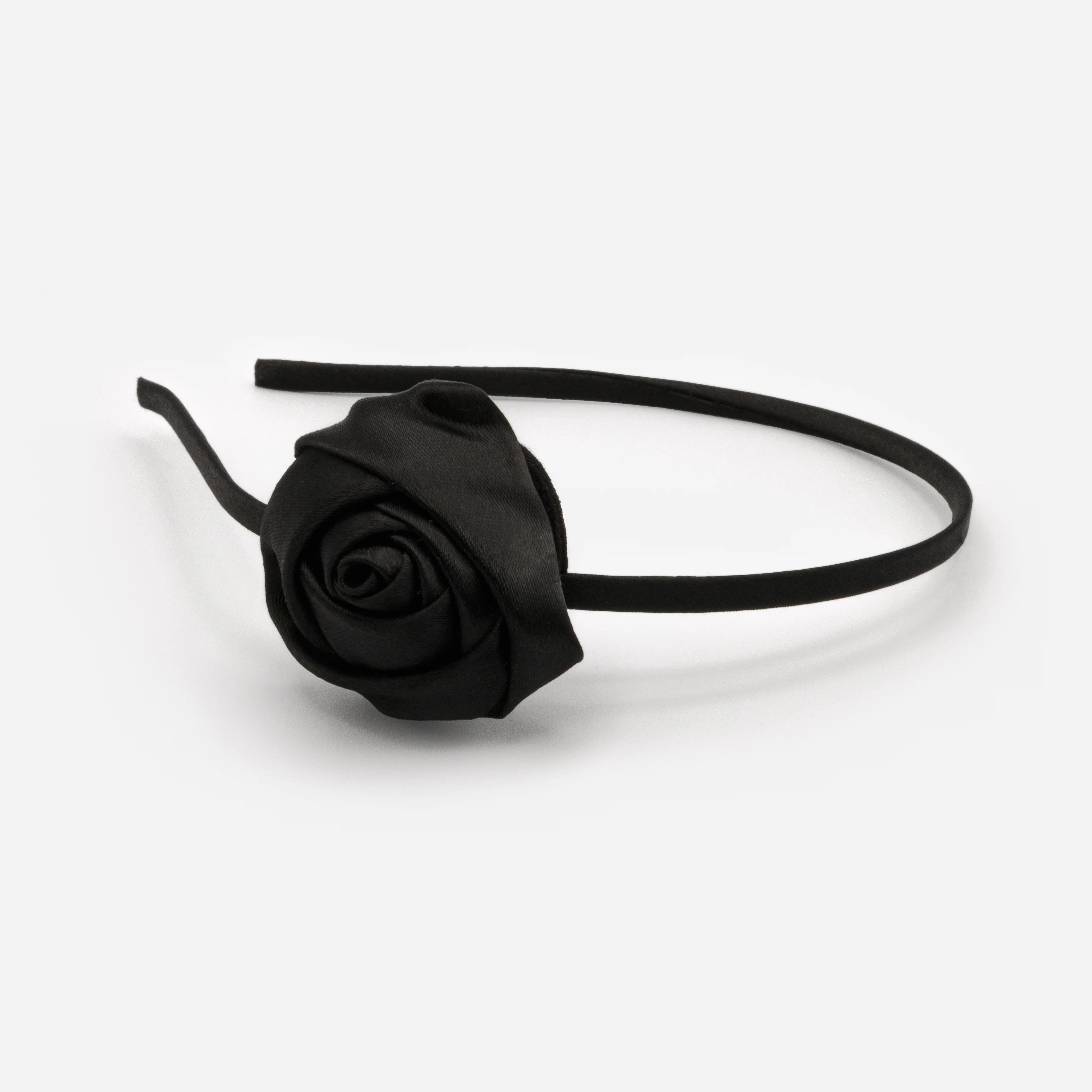 Mince bandeau avec rose noire