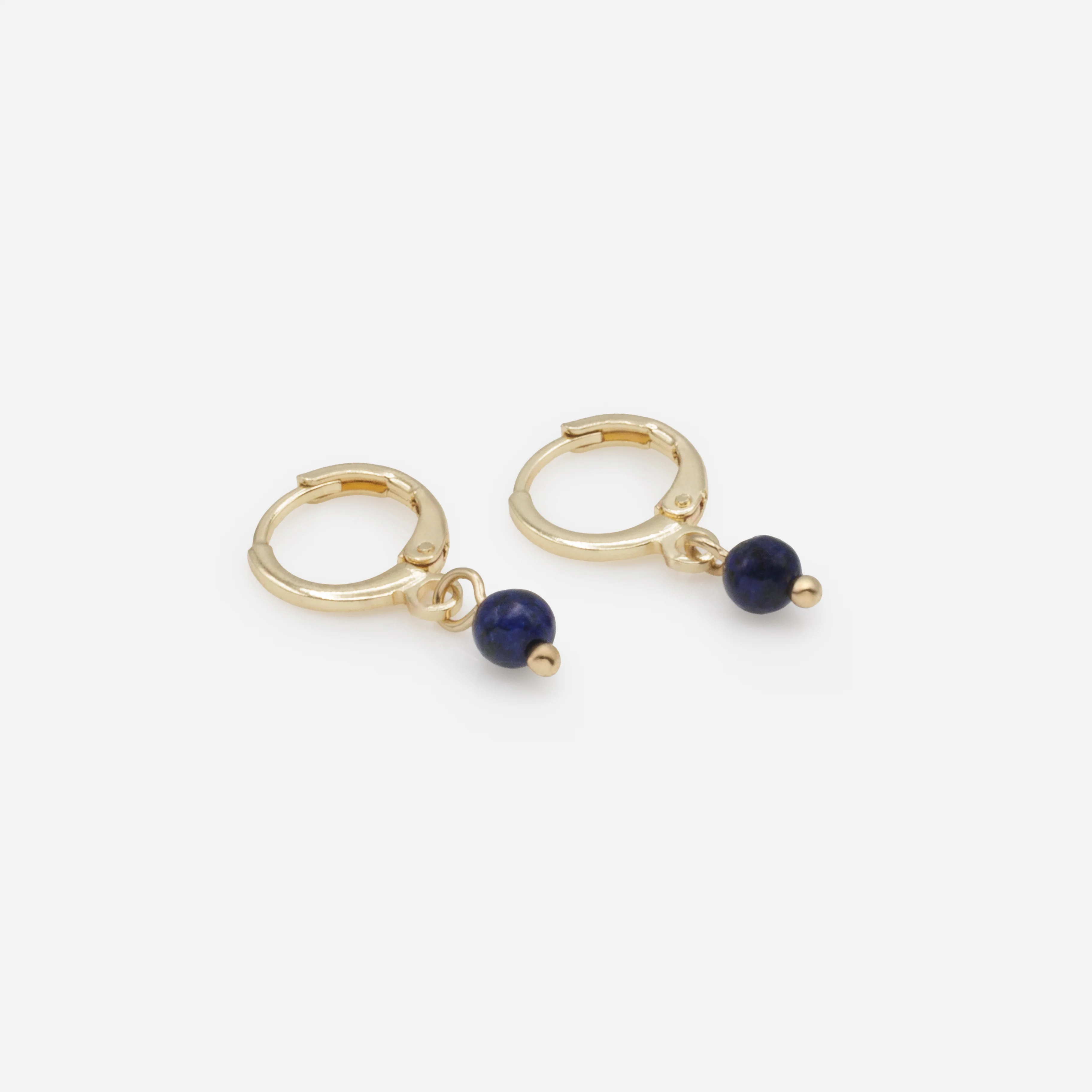 Boucles d'oreilles anneaux dorés breloque pierre ronde marine - Image 2