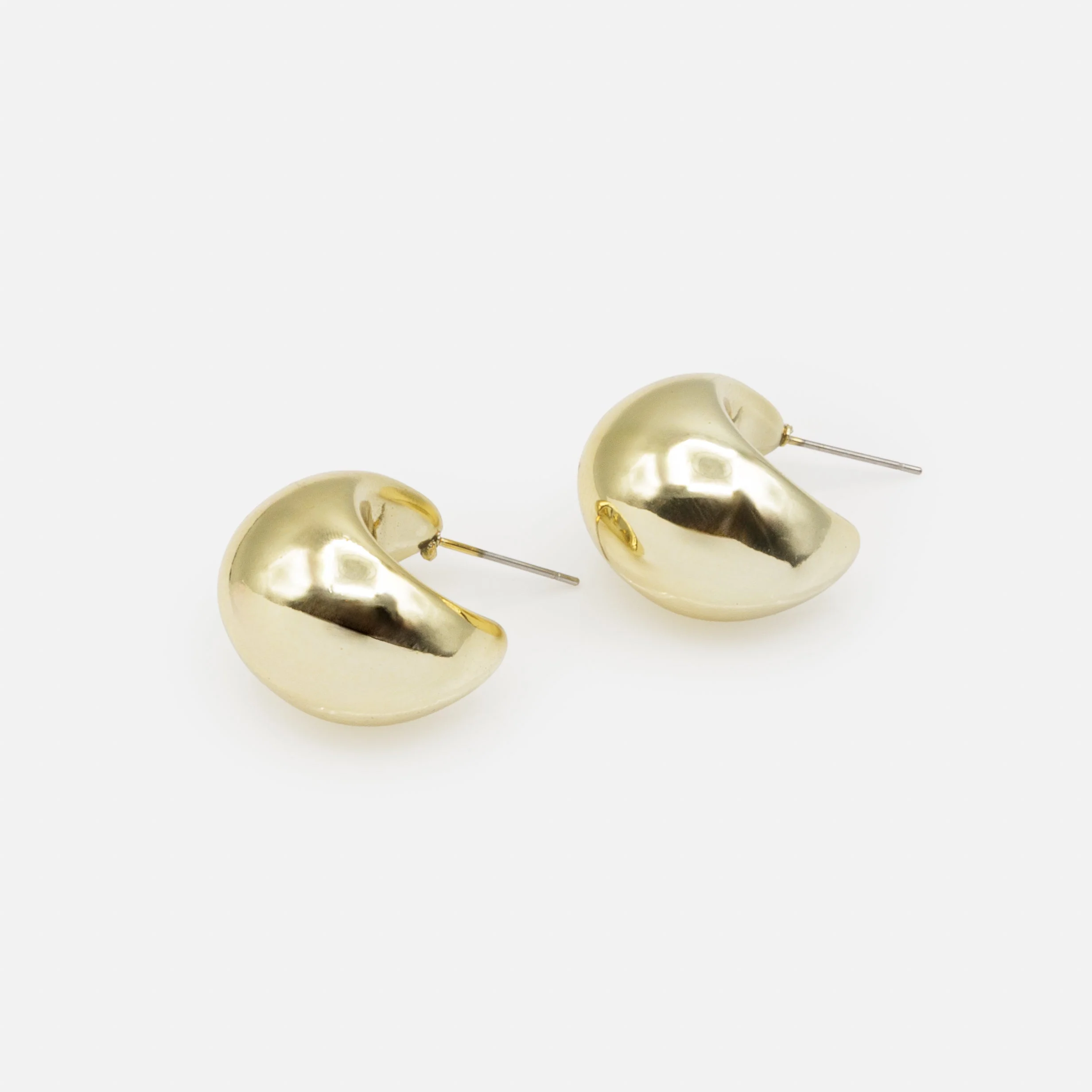 Boucles d'oreilles dorées larges croissants de lune - Image 2