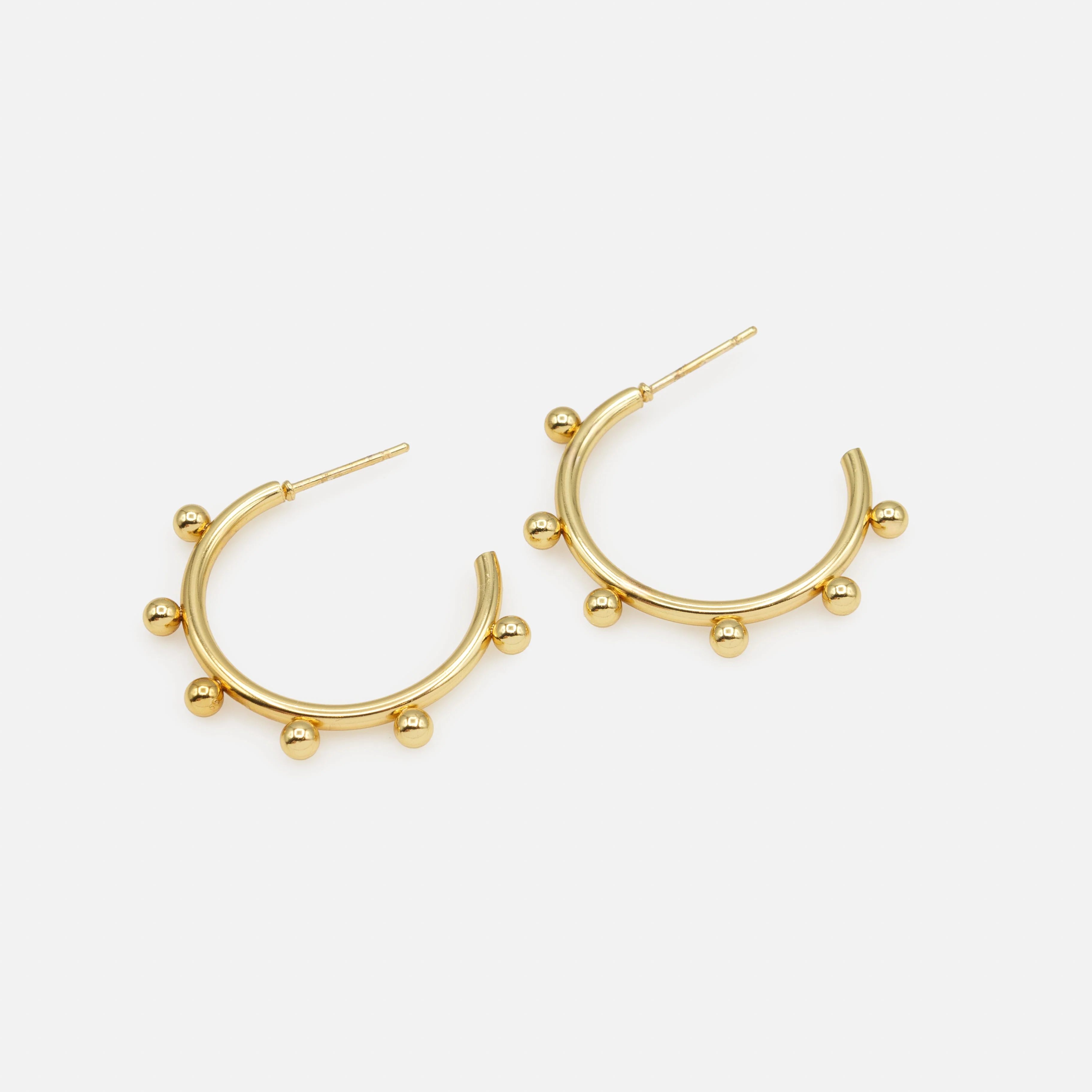 Boucles d'oreilles anneaux dorés avec petites billes - Image 2