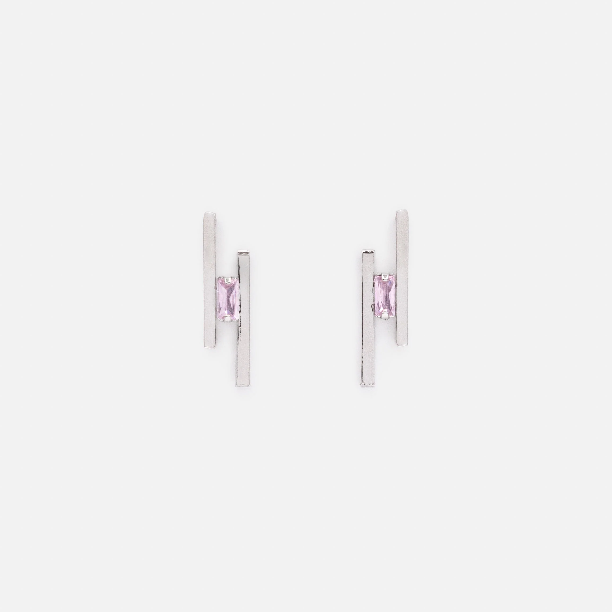 Boucles d'oreilles argentées barres parallèles avec pierre rose pâle