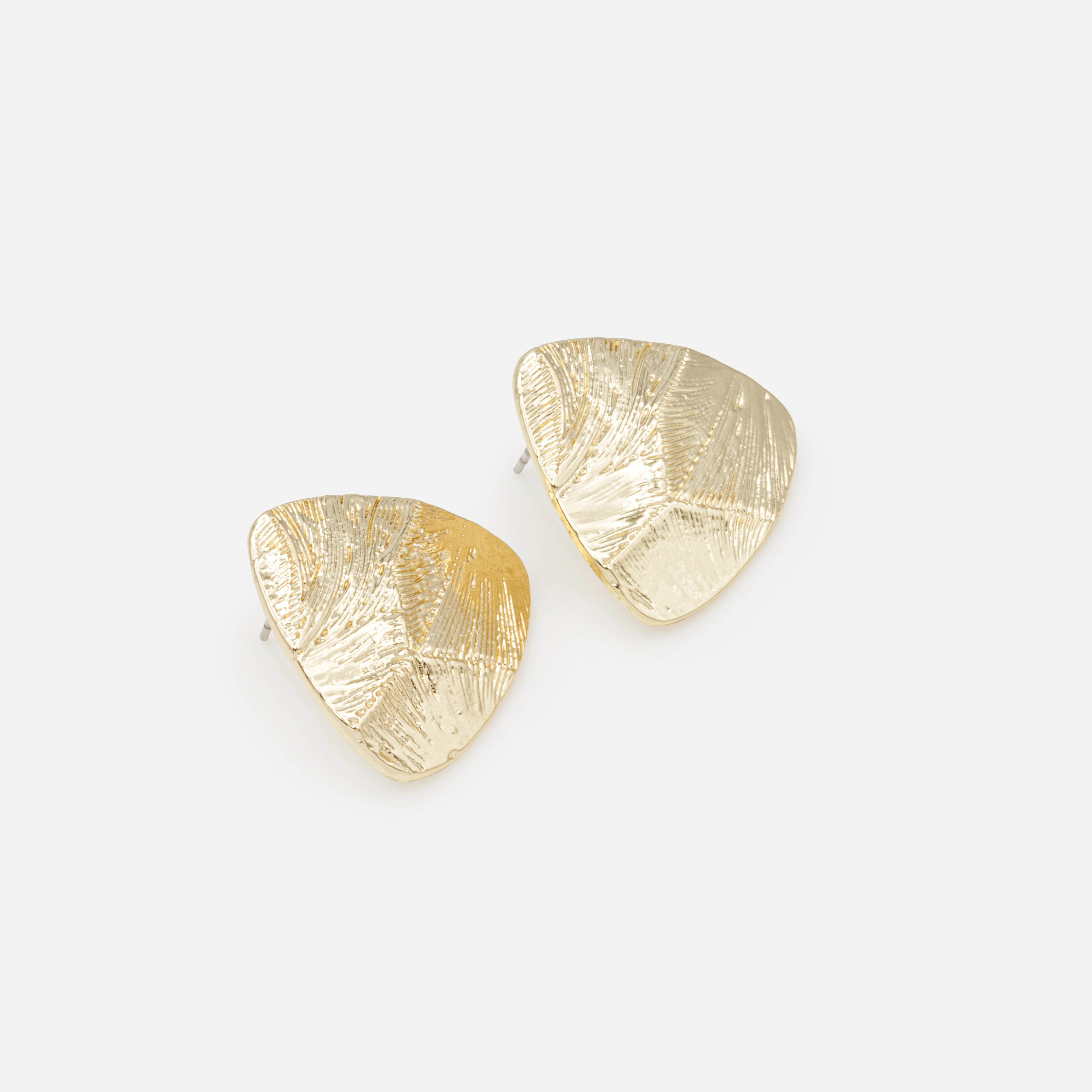 Boucles d'oreilles dorées triangles texturés - Image 2