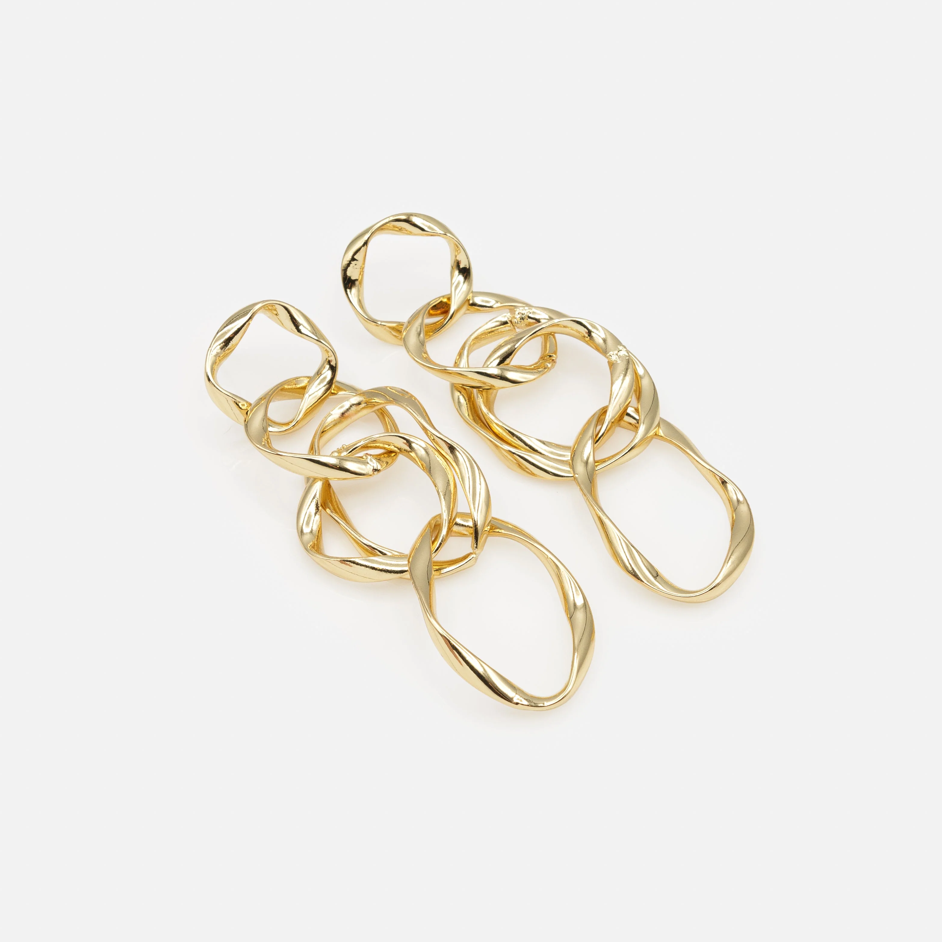 Boucles d'oreilles longues anneaux dorés imparfaits - Image 2