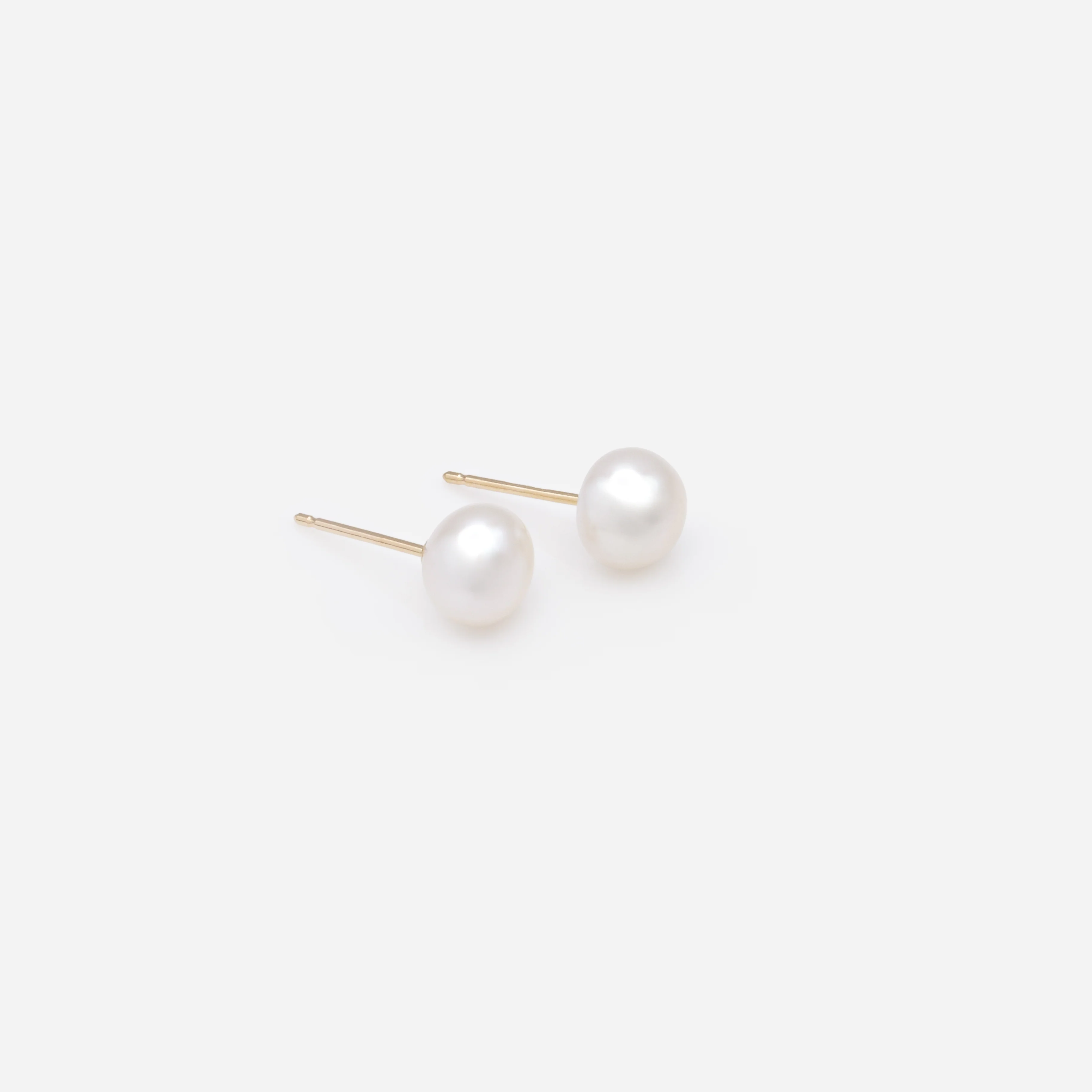 Boucles d'oreilles perles d'eau douce 6 à 6,5 mm avec tige en or 14 carats - Image 3