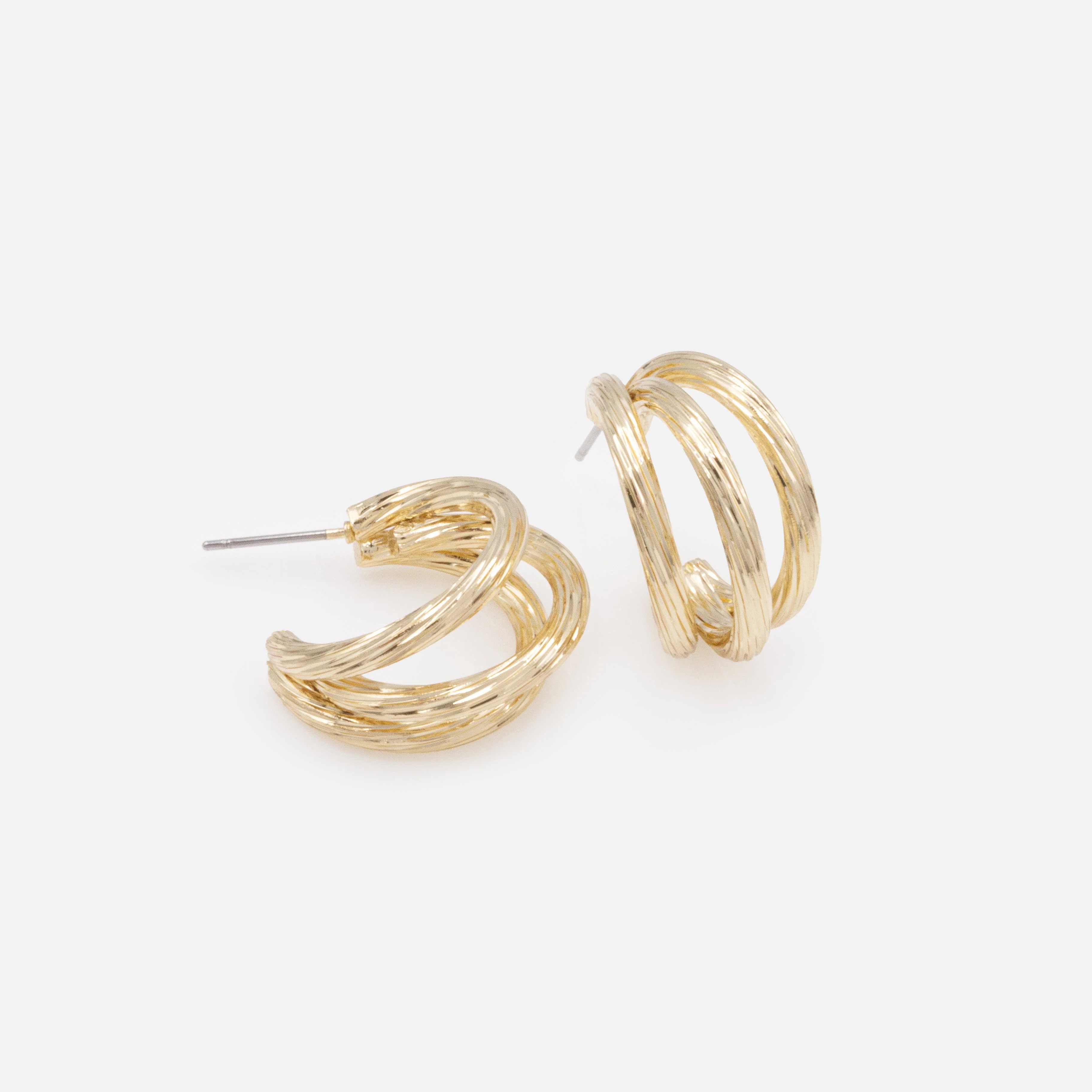 Boucles d'oreilles triple anneau doré à rainures - Image 2
