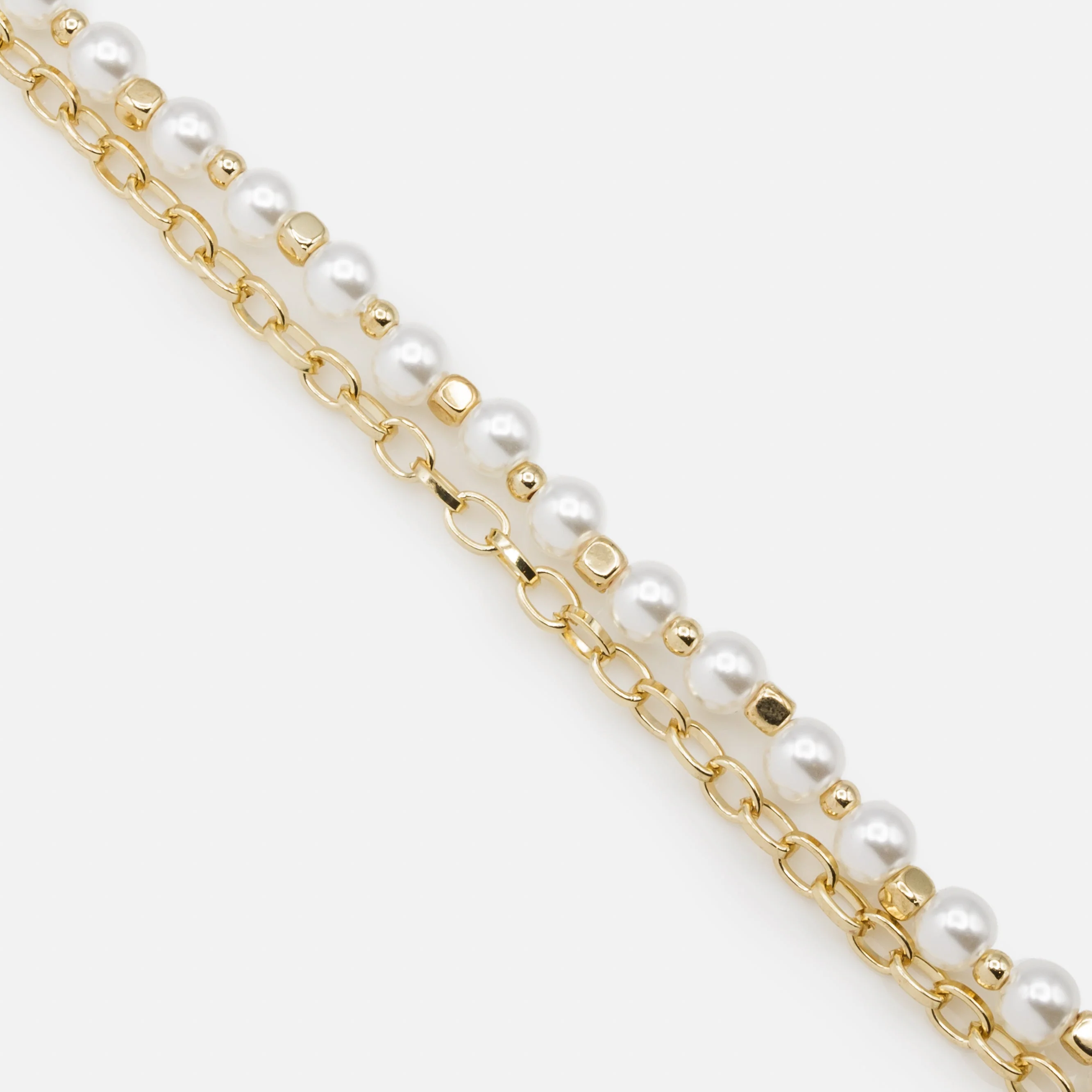 Bracelet doré double chaîne perles synthétiques et billes cubiques - Image 2