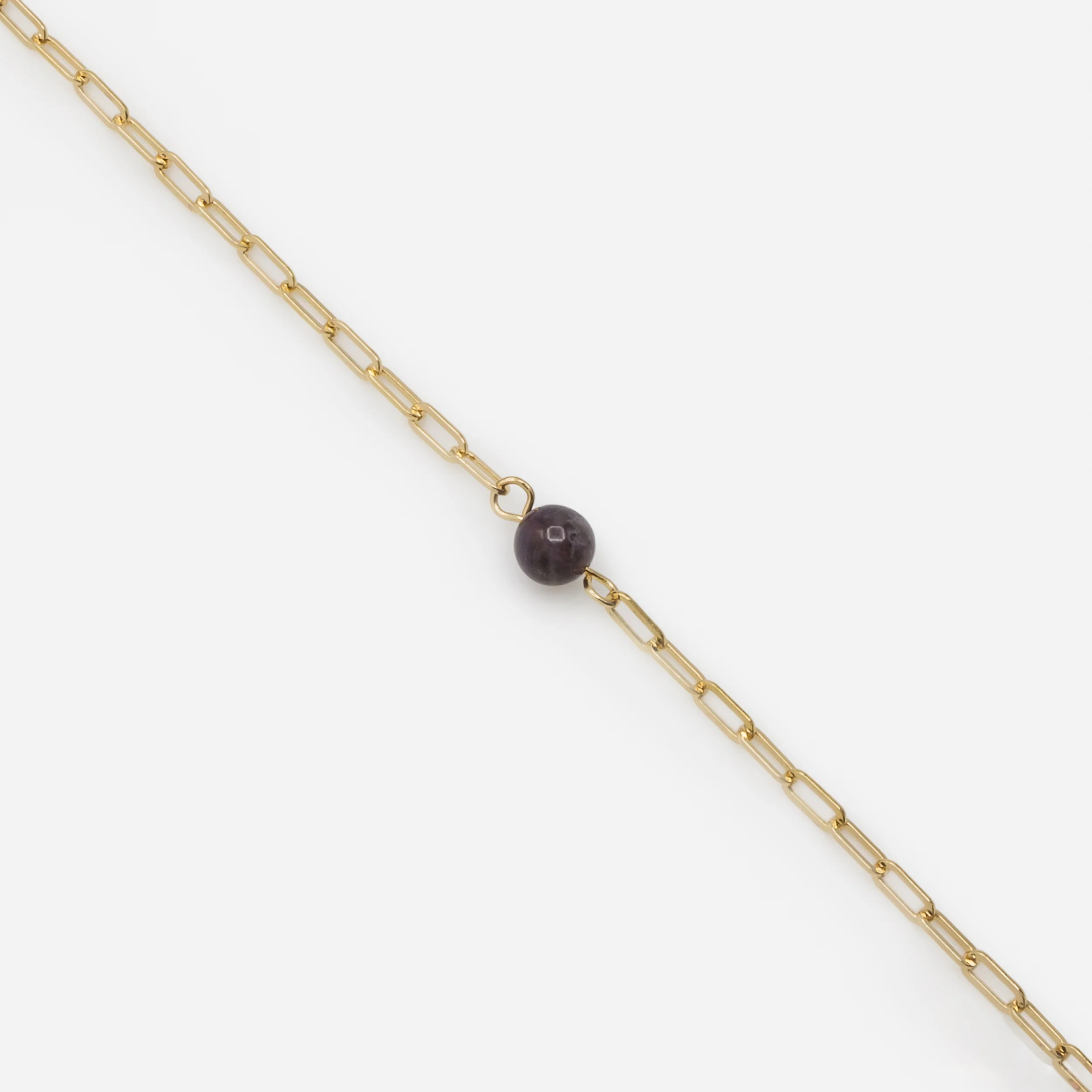 Bracelet doré à mailles trombone avec pierre sphérique mauve - Image 2