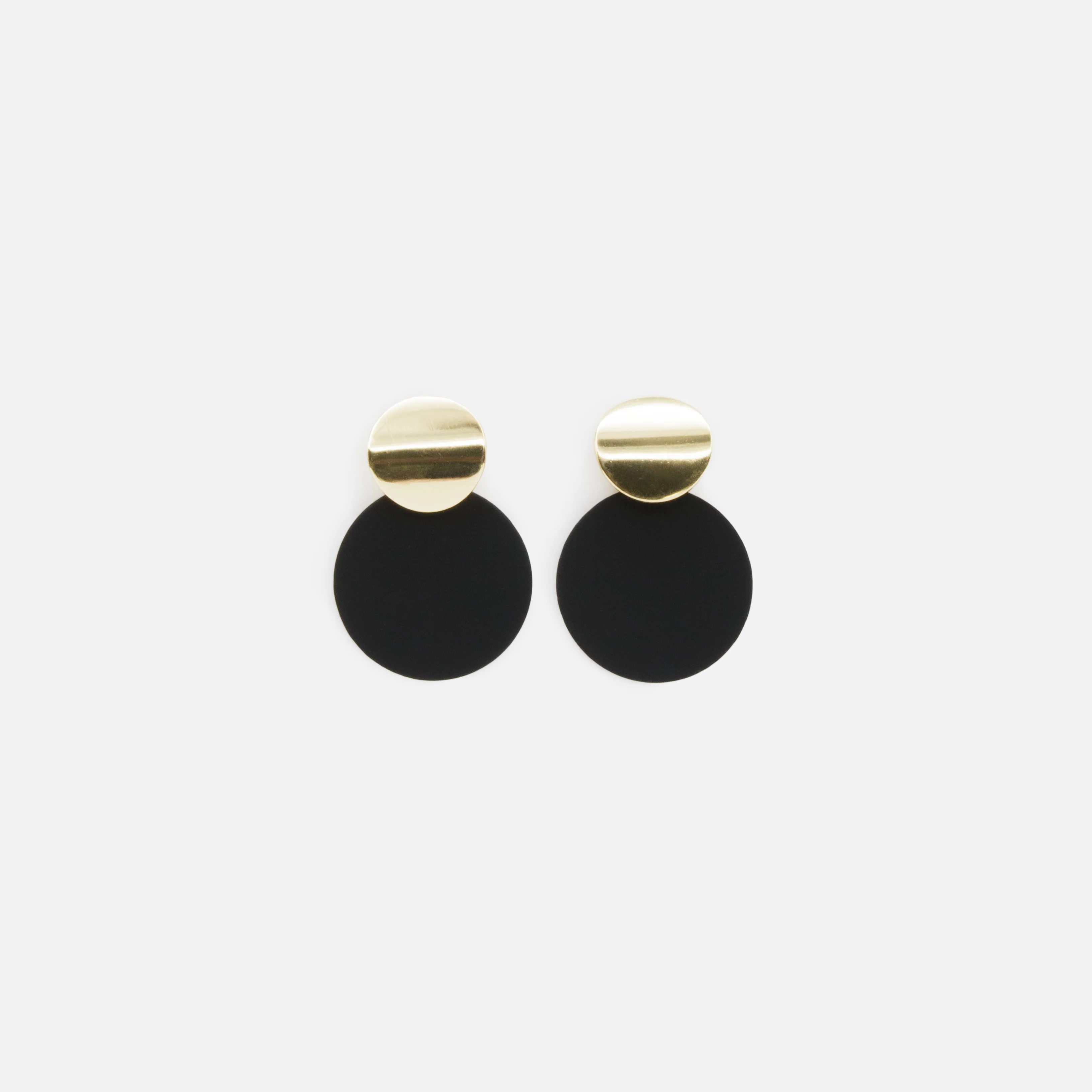 Boucles d'oreilles cercles noirs et dorés