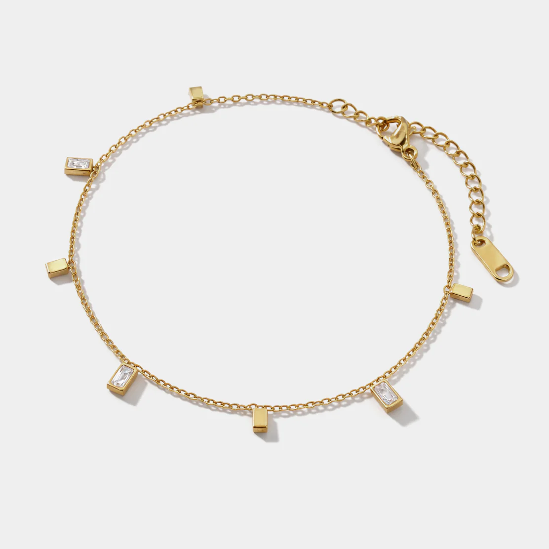 Bracelet doré breloques rectangulaires en acier inoxydable