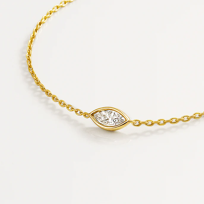 Bracelet en or 10 carats serti d'un zircon cubique taillé en marquise - Image 3