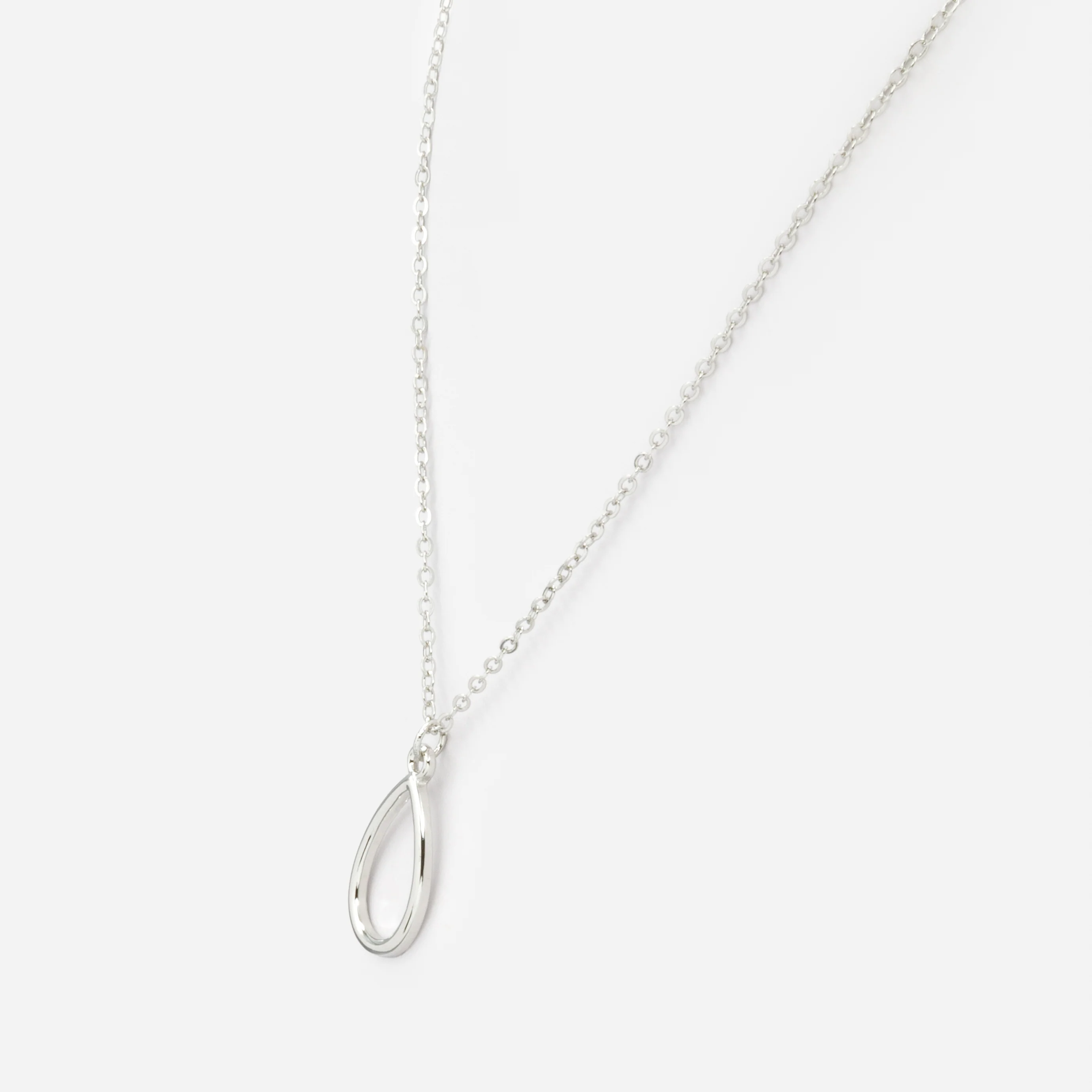 Collier argenté avec breloque goutte de pluie - Image 2