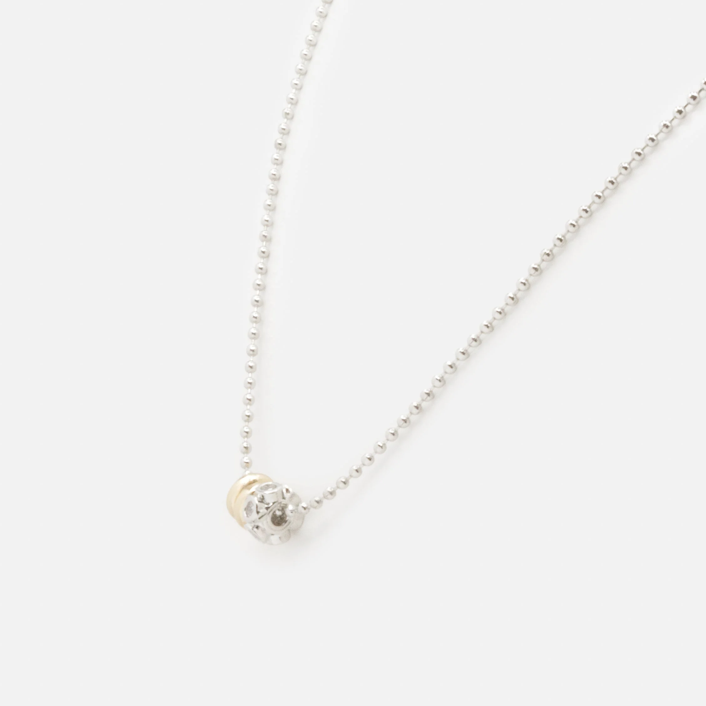 Collier argenté breloques cylindriques deux tons - Image 2