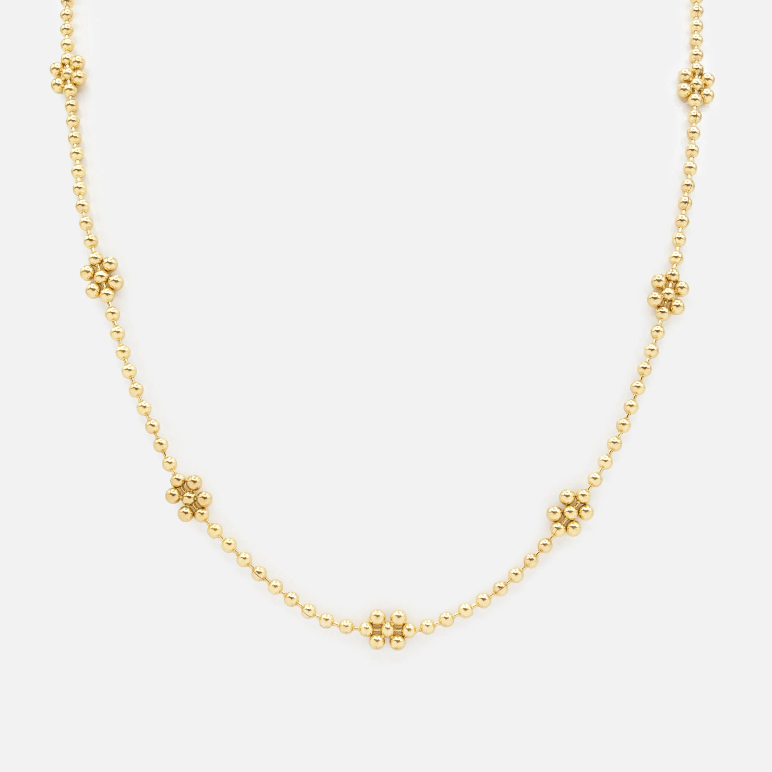 Collier doré petites fleurs