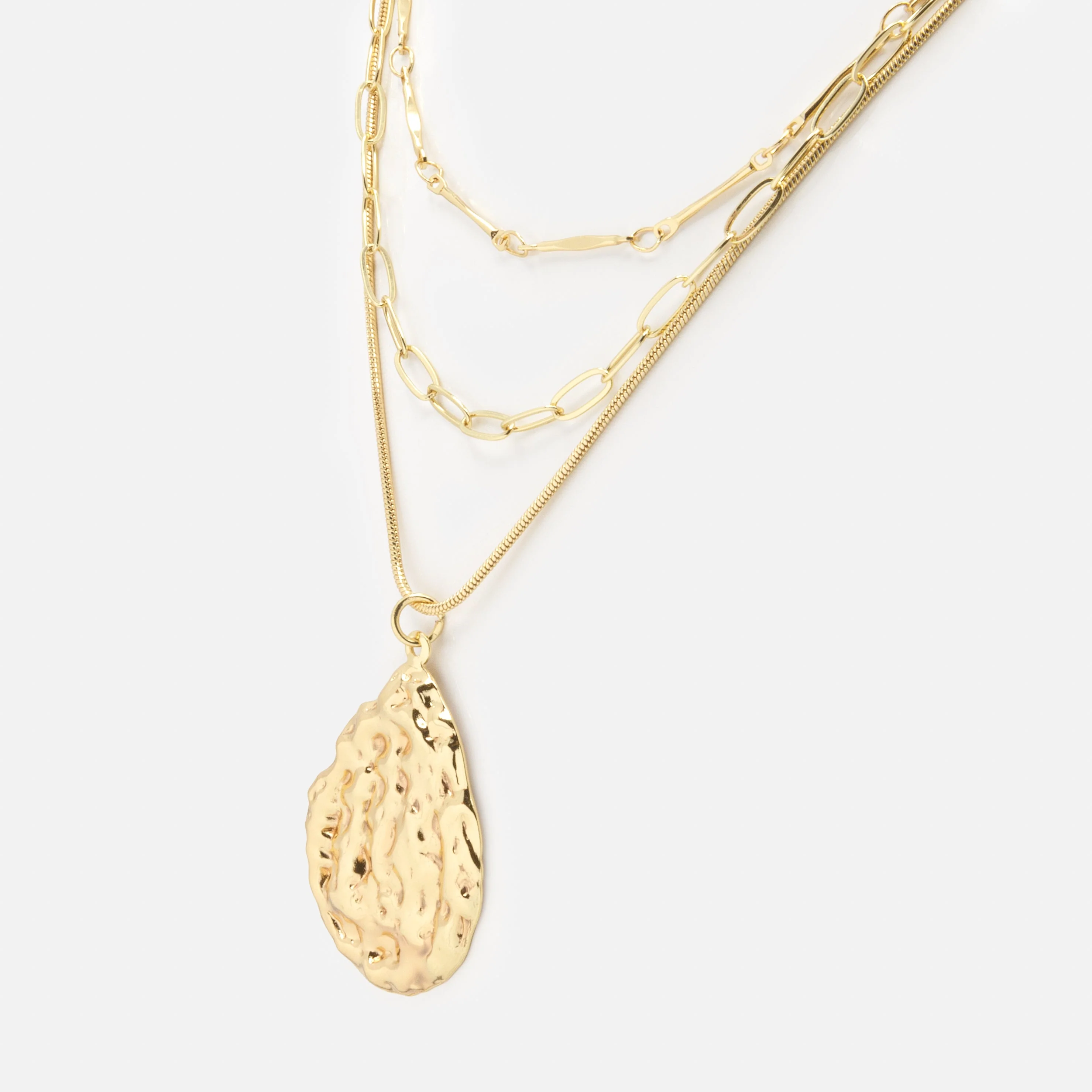 Collier doré triple chaîne à breloque texturée - Image 2