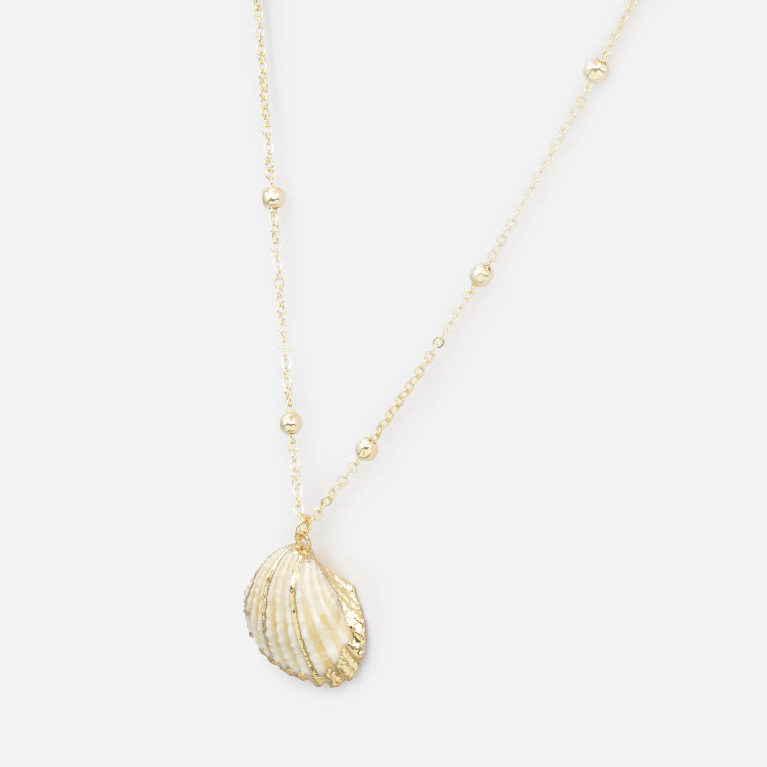 Collier petites billes dorées avec breloque coquillage blanc - Image 2