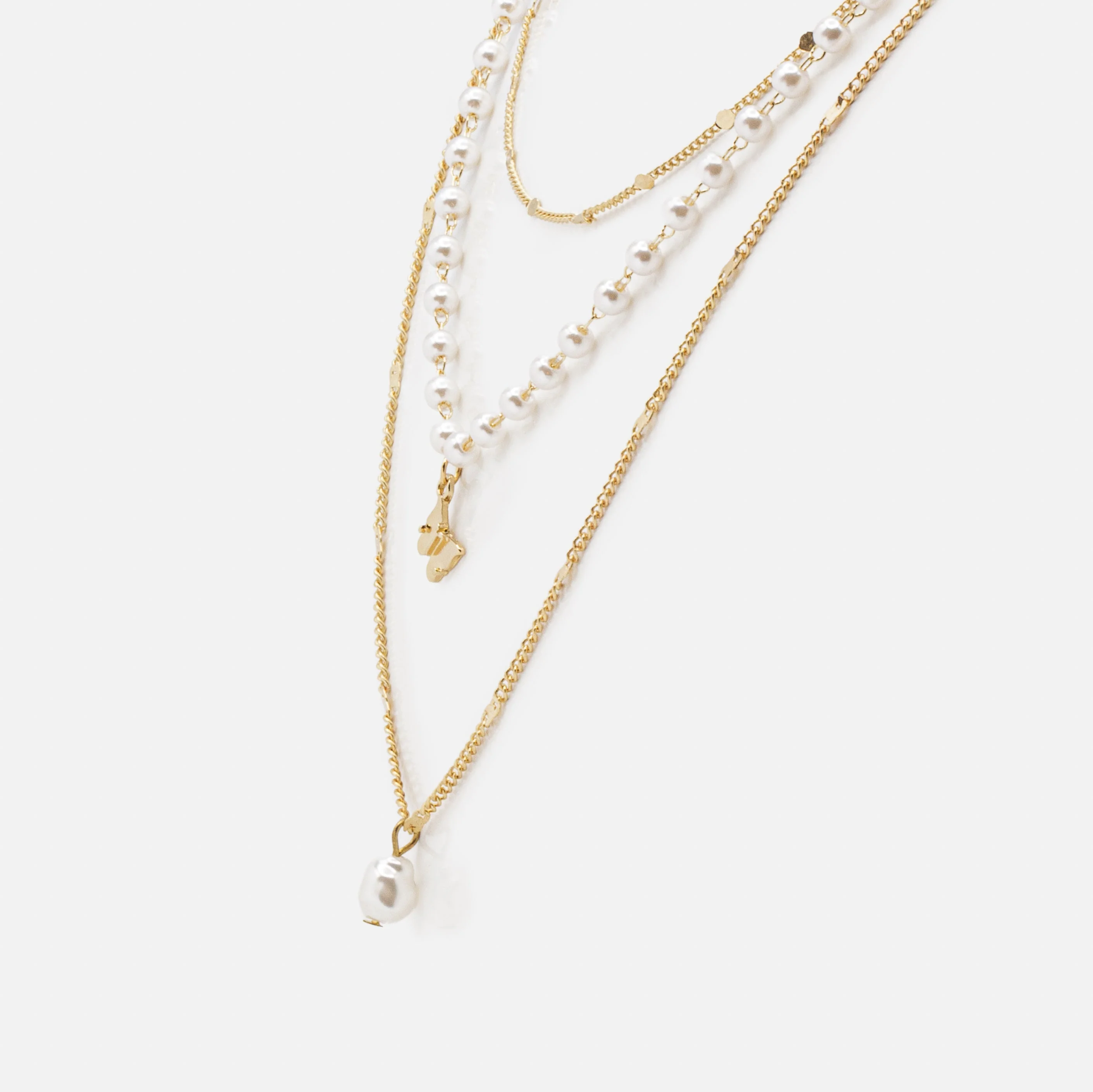 Collier doré triple chaîne breloques perle synthétique et papillon - Image 2