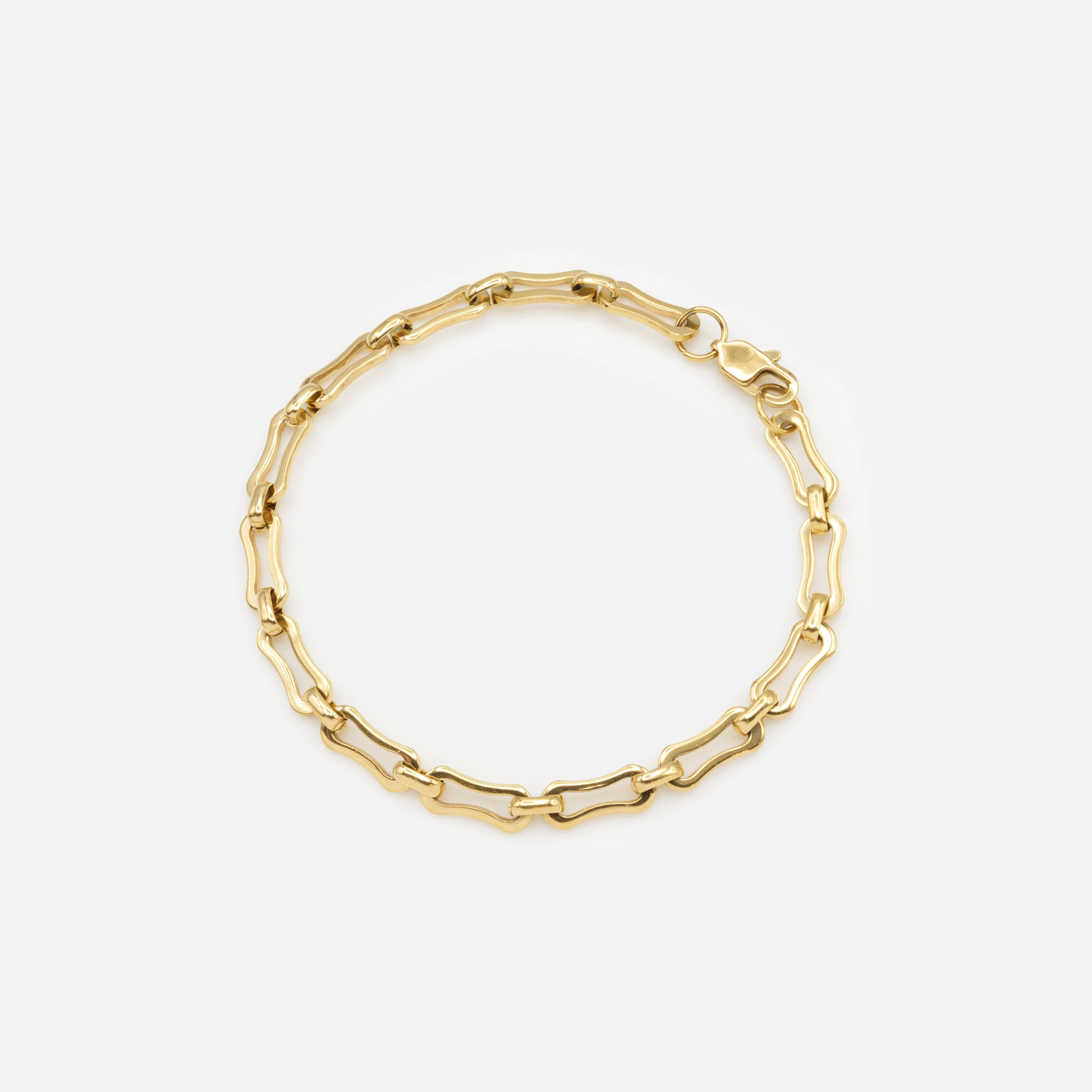 Bracelet doré à mailles cacahuète