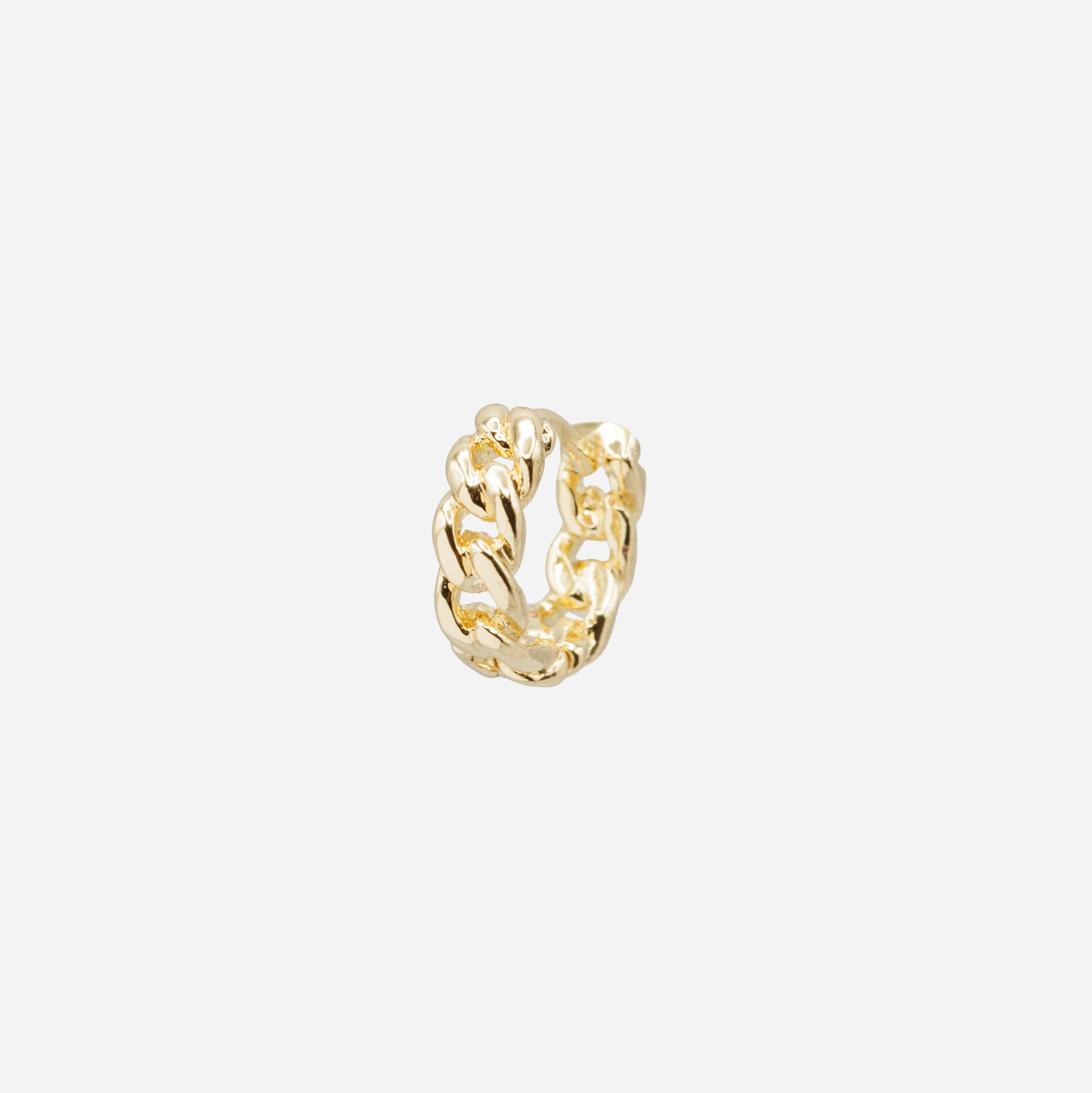 Ensemble de quatre boucles d'oreilles et de deux manchettes dorées - Image 8