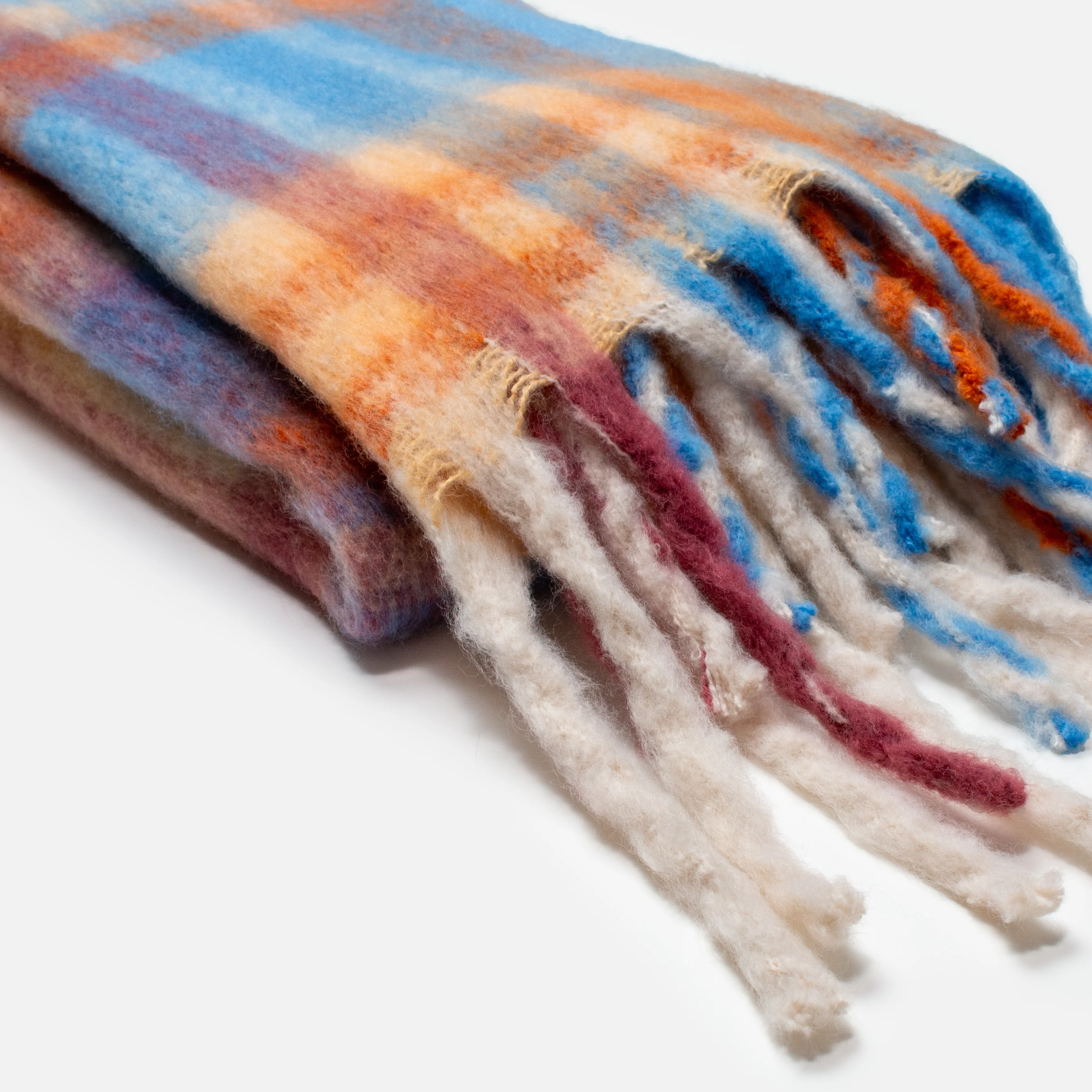 Foulard bleu à carreaux oranges et rouges - Image 3