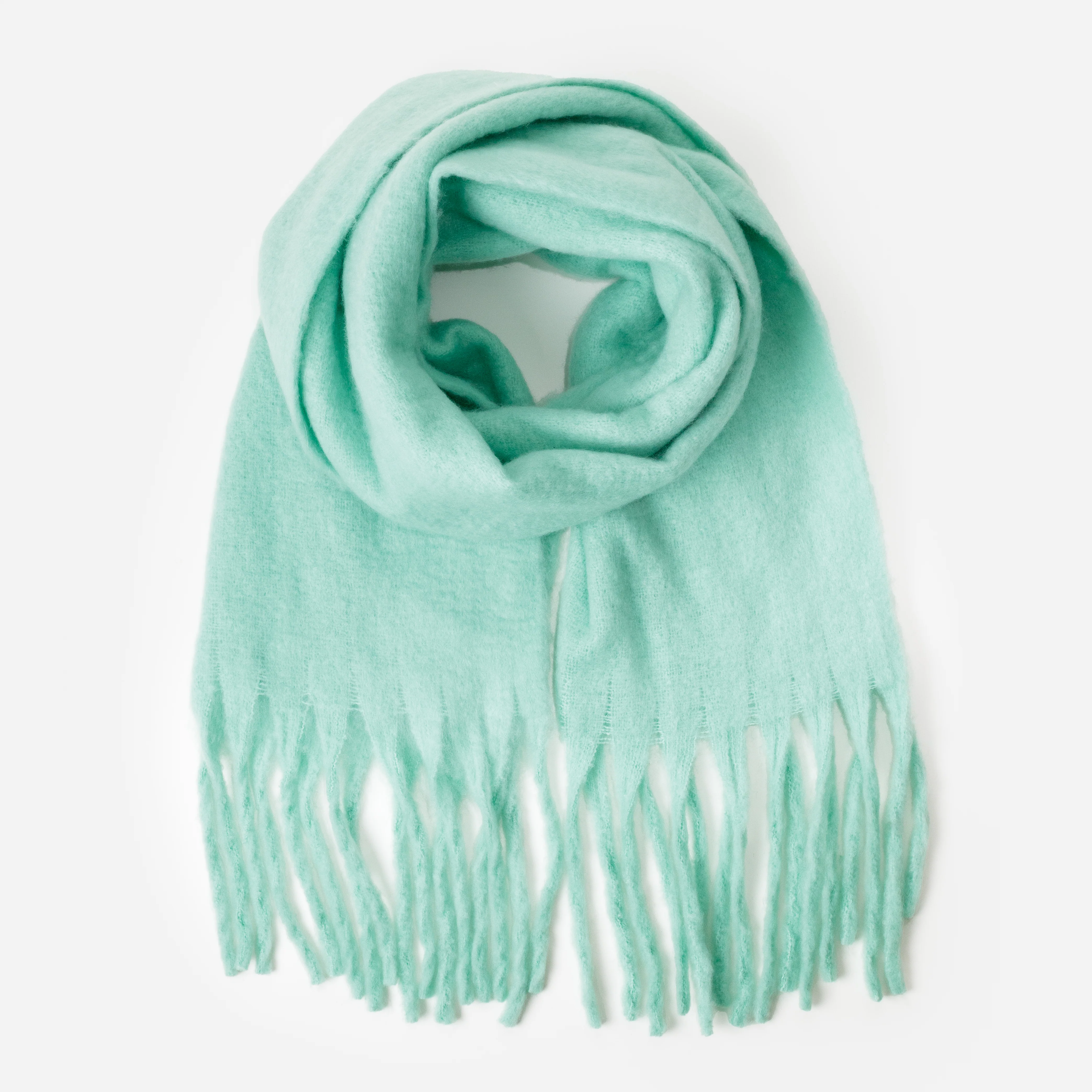 Foulard douillet vert menthe à franges