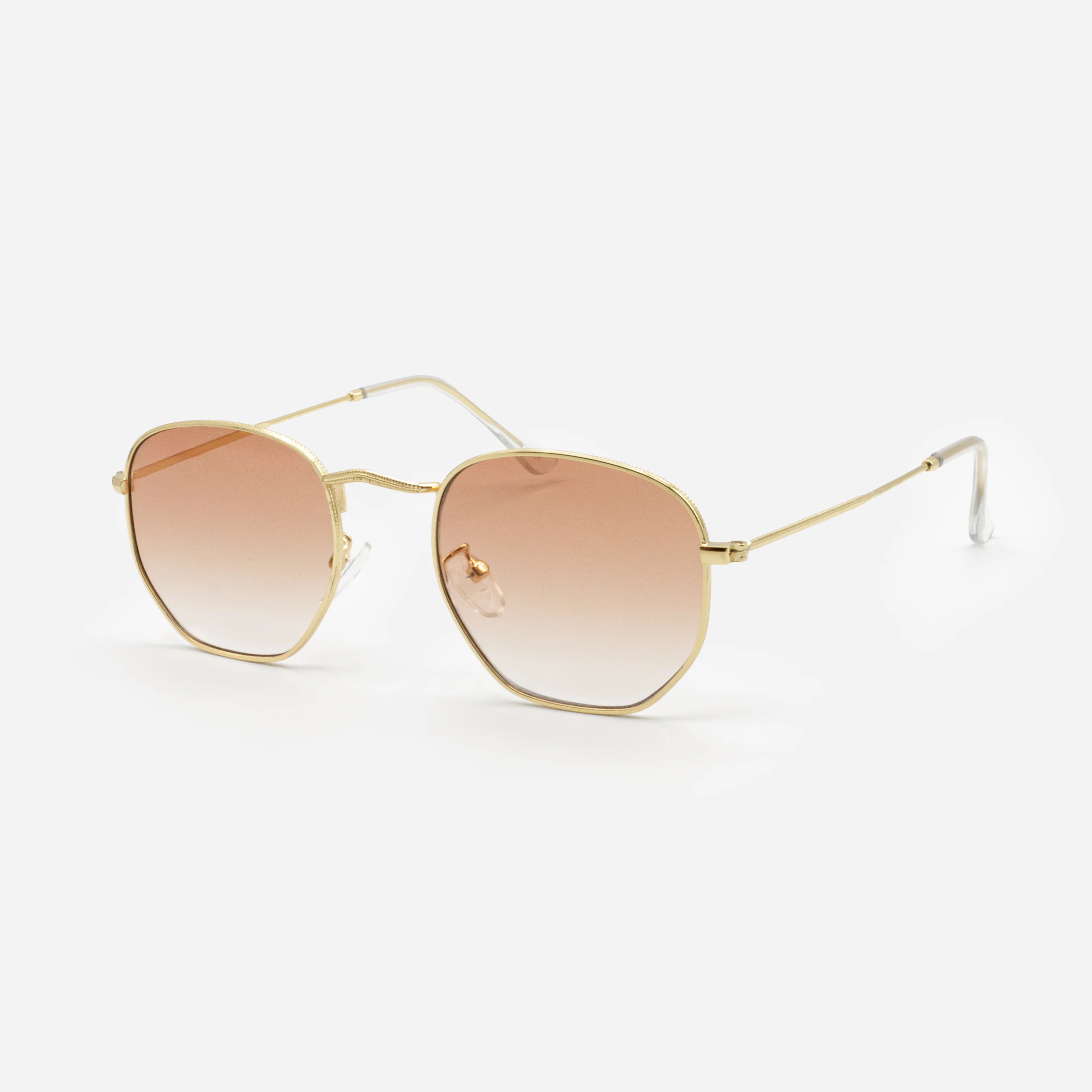 Lunettes de soleil dorées avec verres rosés