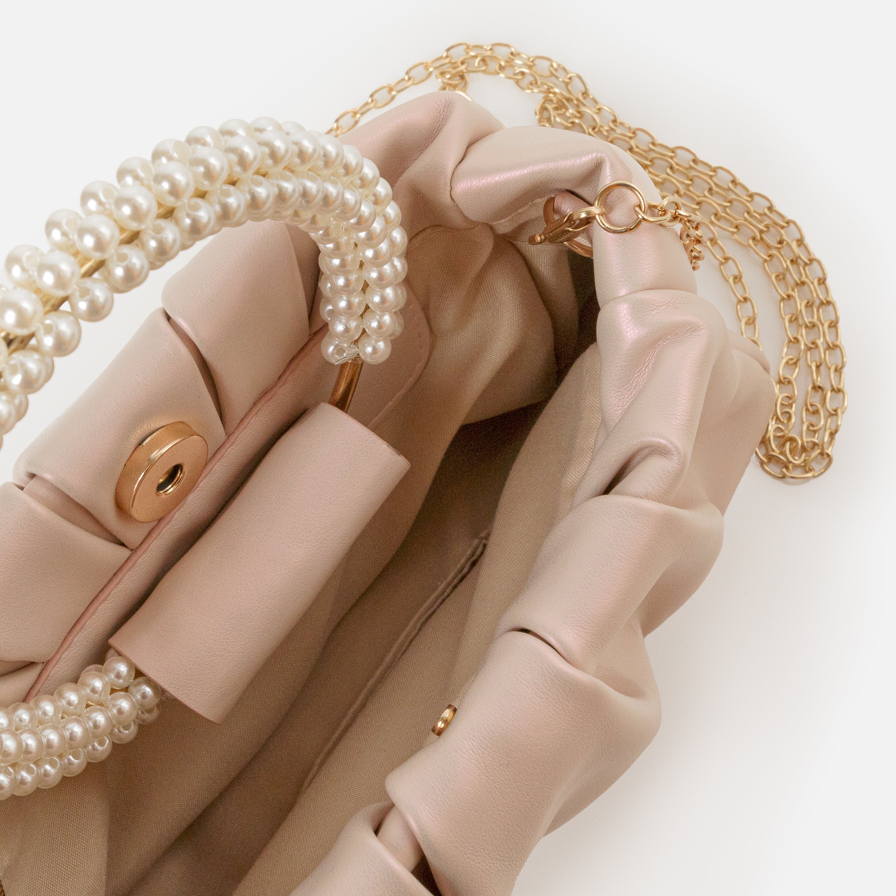 Sac à main de soirée rose pâle avec poignée de perles - Image 4