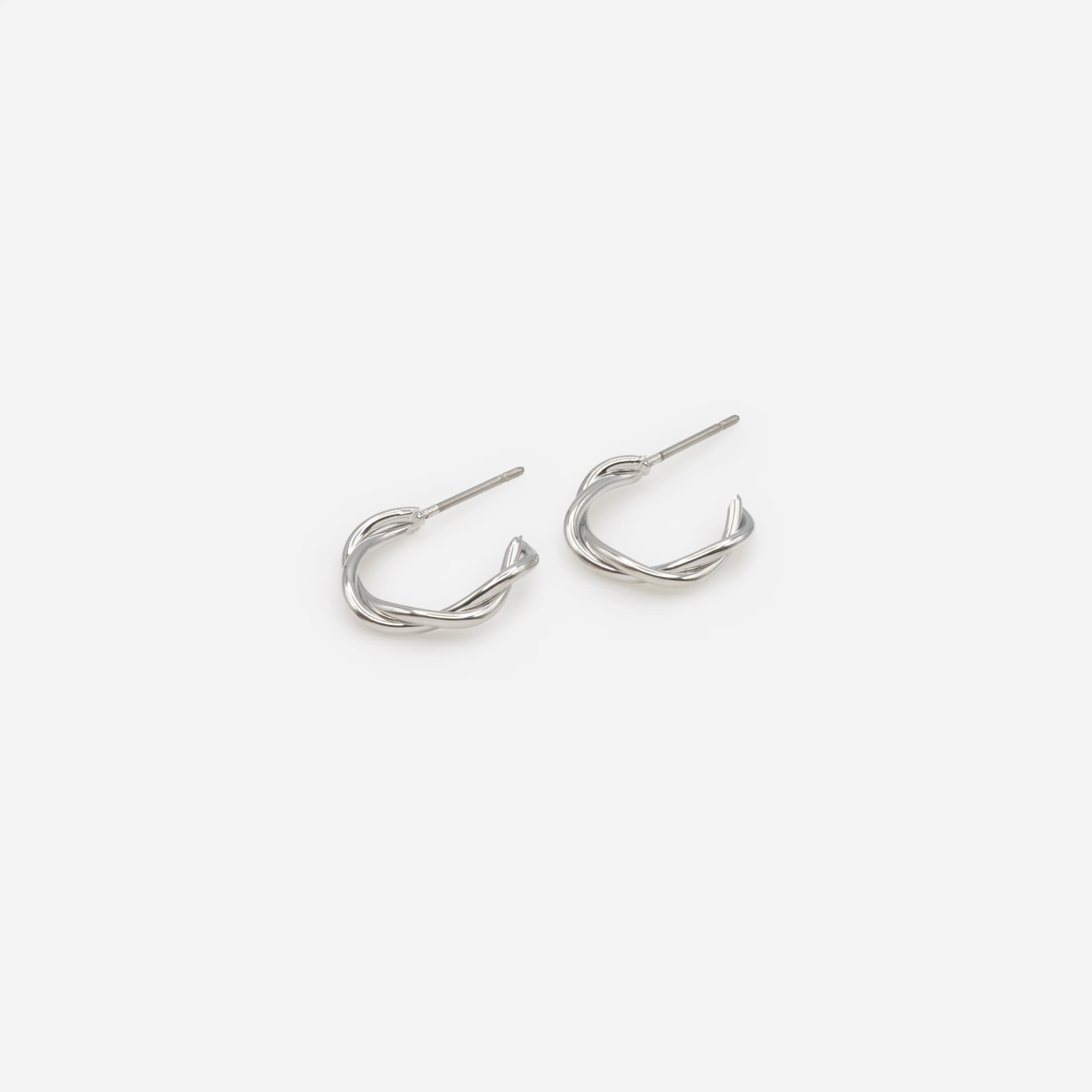 Trio de boucles d'oreilles anneaux argentés simples et torsadés - Image 5
