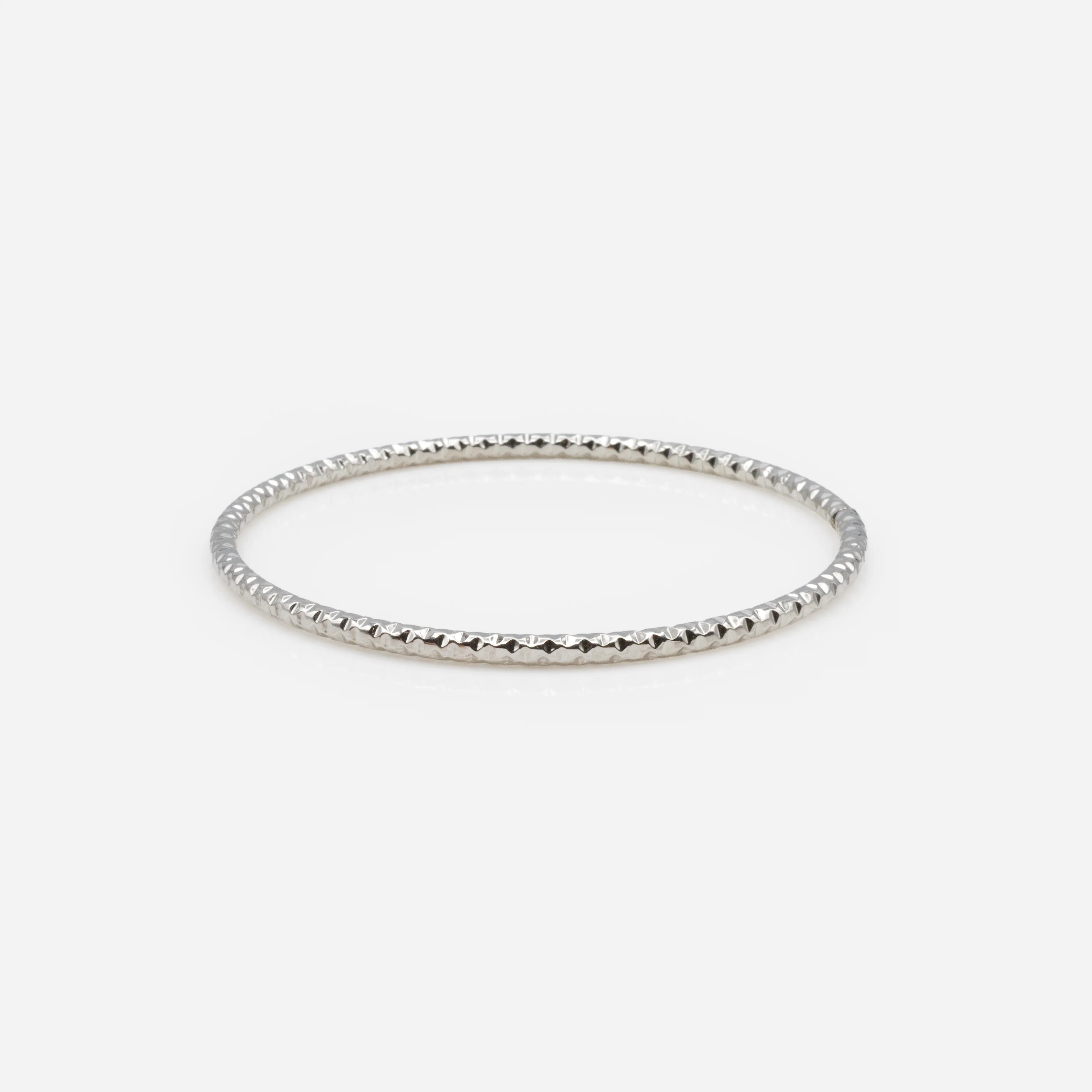 Trio de bracelets rigides texturés 3 tons - Image 6